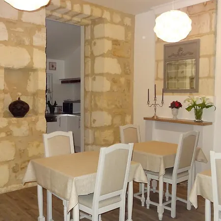 Oda ve Kahvaltı L'echoppe Des Bouilles *